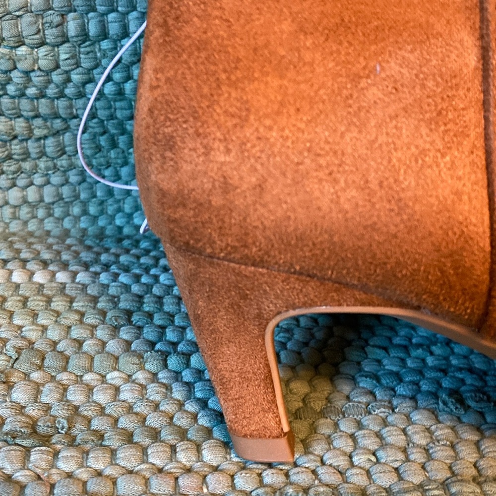NEW—-Universal Thread Rust Heeled Boots - Picture 7 of 7